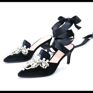 NEW Exquisite rhinestone shoes